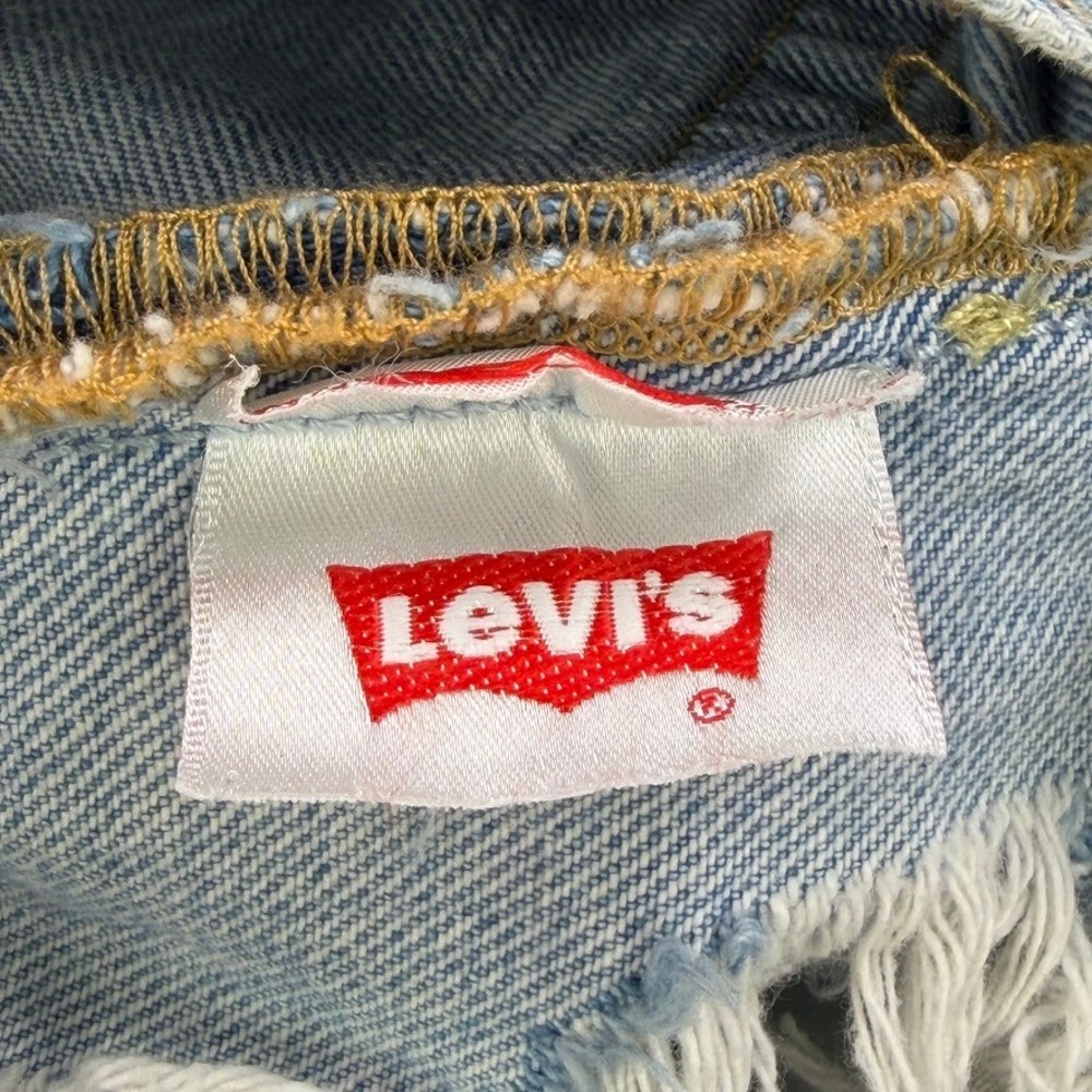 NEW Levis Premium 501XX High Rise Distressed Denim Shorts Womens 25 Light Wash - Picture 13 of 16